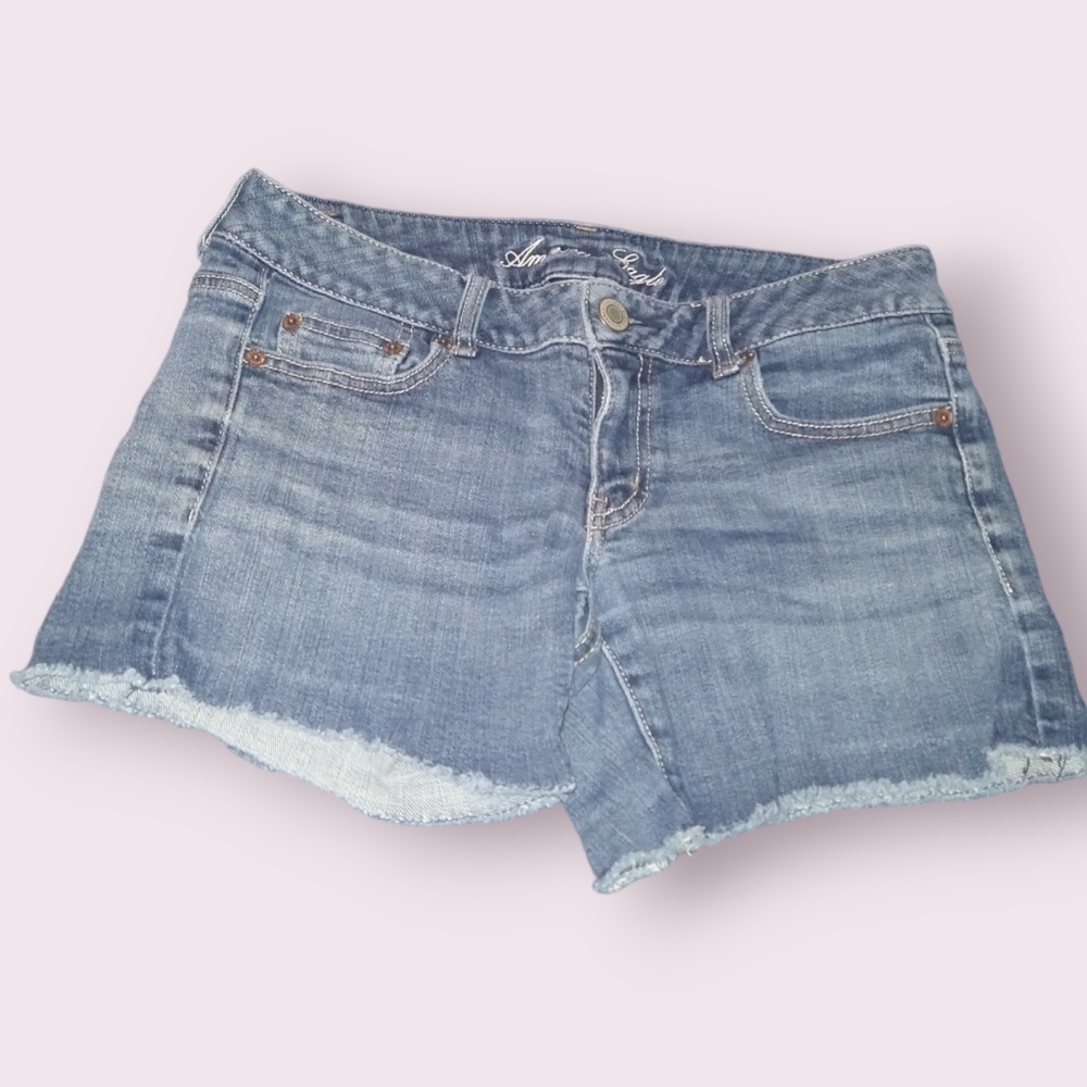 Sz 6 American Eagle denim shorts